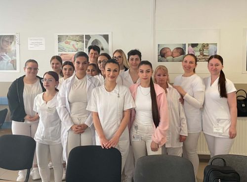 7ead6a0a-ebec-414d-a942-d805972a3e37.jpg